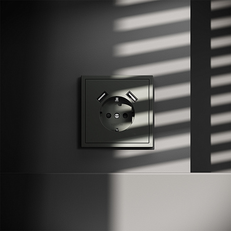 Розетка встраиваемая VOLTUM S70 с заземлением и защитными шторками, с USB, A+A, (титан) VLS040406