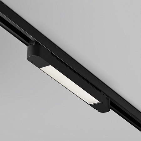 Трековый трехфазный светодиодный светильник Maytoni Trinity Basis TR196-3-10W4K-B