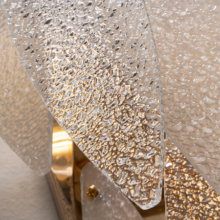 Светильник настенный Freya Lucrecia FR5217WL-02FG