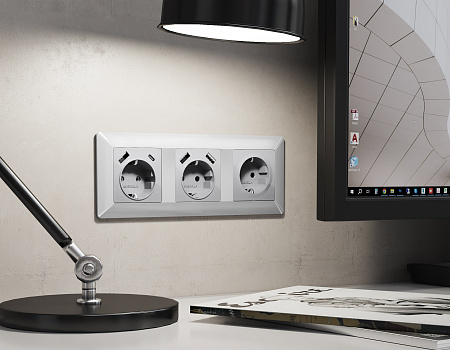 Лицевая панель для электрической розетки с заземлением со шторками 2USB A+C QUANT Ambrella Volt ALFA AP4100