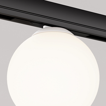 Трековый магнитный светодиодный светильник Maytoni Levity Luna TR185-1-3W4K-B Трековый магнитный светодиодный светильник Maytoni Levity Luna TR185-1-3W4K-B