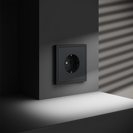 Розетка встраиваемая VOLTUM S70 с заземлением и защитными шторками, (графит) VLS040207