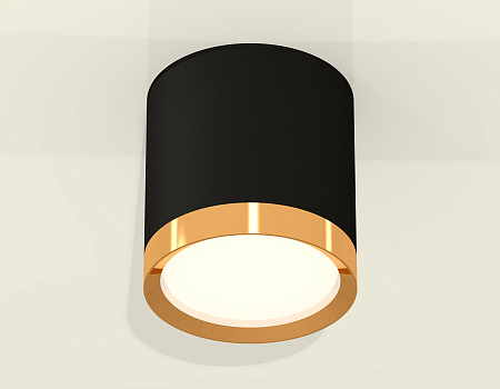 Потолочный светильник XS8142004