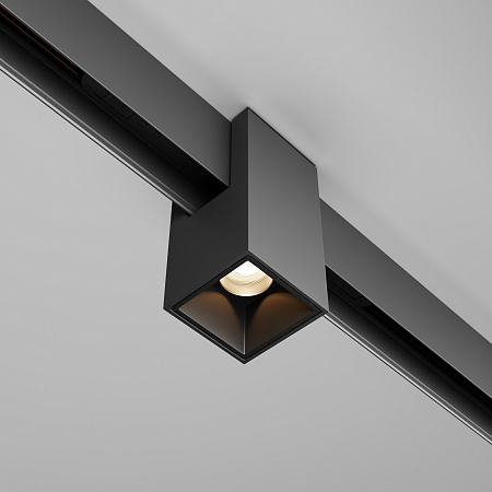 Трековый однофазный магнитный светодиодный светильник Maytoni Exility Alfa TR121-2-7W3K-B