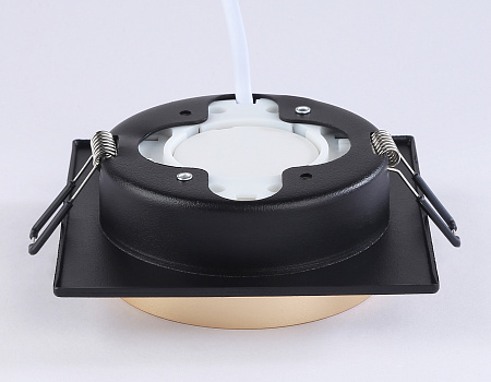 Светильник встраиваемый TN TN5232 Светильник встраиваемый TN TN5232