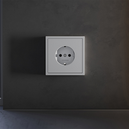 Накладка для розетки с заземлением и защитными шторками Voltum S70 (серый) VLS000716