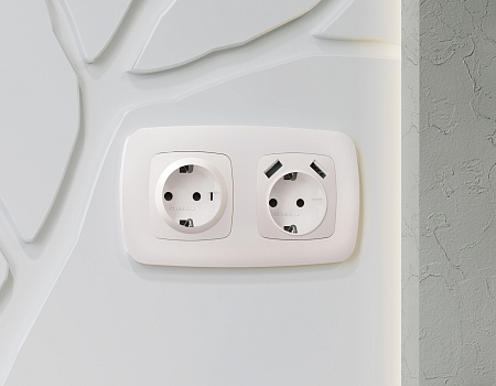 Лицевая панель для электрической розетки с заземлением со шторками 2USB A+A QUANT Ambrella Volt OMEGA OP2090