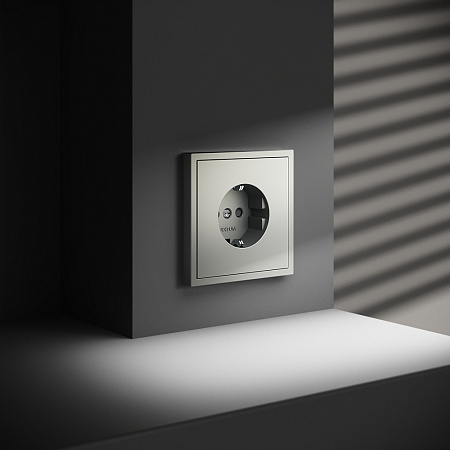 Розетка встраиваемая VOLTUM S70 с заземлением и защитными шторками, (сталь) VLS040205