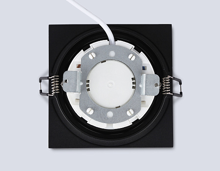Светильник встраиваемый Ambrella light TN51825