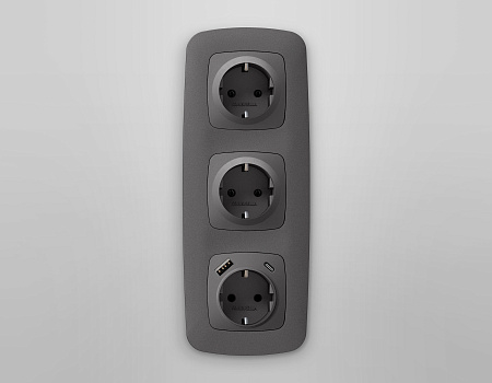 Лицевая панель для электрической розетки с заземлением со шторками 2USB A+C QUANT Ambrella Volt OMEGA OP6600