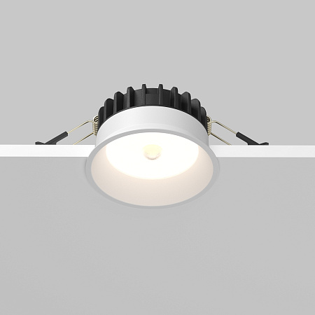 Светильник встраиваемый светодиодный Maytoni Okno DL055-8W4K-SEN-W