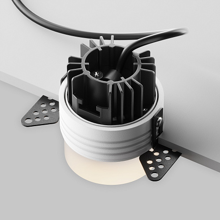 Светильник встраиваемый светодиодный Maytoni Nude DL065-12W4K-TRS-W Светильник встраиваемый светодиодный Maytoni Nude DL065-12W4K-TRS-W