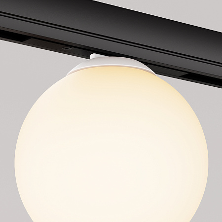 Трековый магнитный светодиодный светильник Maytoni Levity Luna TR185-1-3W2.7K-B