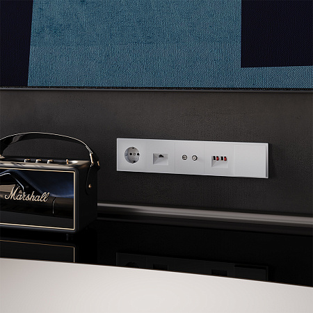 Розетка компьютерная встраиваемая VOLTUM S70 RJ45 кат.6, (белый матовый) VLS060102