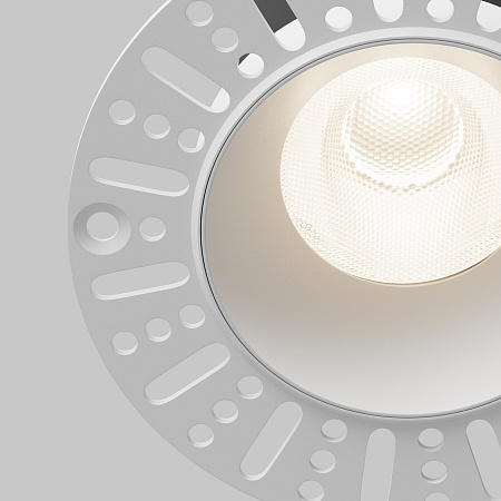 Светильник встраиваемый светодиодный Maytoni Dip DL121-15W-4K-TRS-W Светильник встраиваемый светодиодный Maytoni Dip DL121-15W-4K-TRS-W