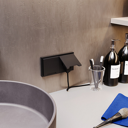 Розетка встраиваемая VOLTUM S70 с заземлением, защитными шторками и крышкой (черный матовый) VLS040308