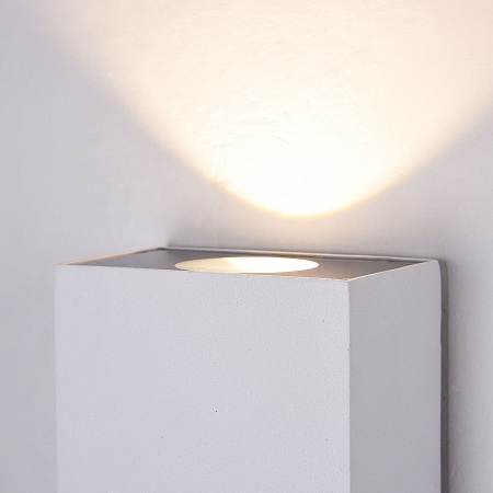 Архитектурный светодиодный светильник Maytoni Times Square O581WL-L6W